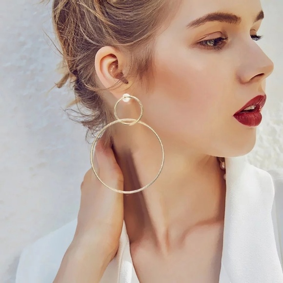 Jewelry - Just In Double Circle Hoop Earrings Gold Tone D13